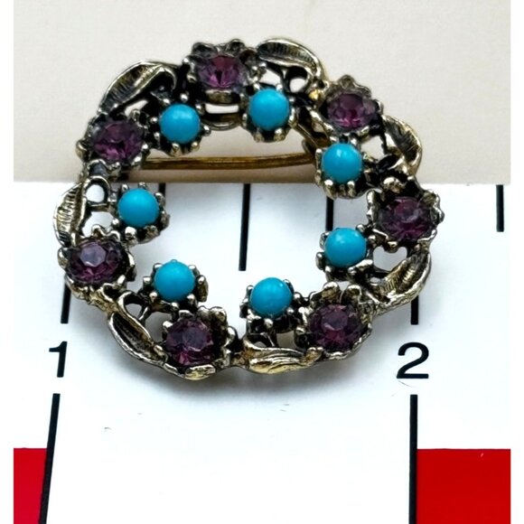 Vintage Gold Tone Circle Brooch With Purple & Blue Stones - Picture 6 of 6